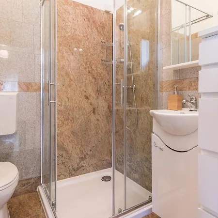 Luxurious Istra Kamen Vila Pula