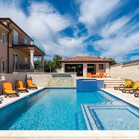 Willa Luxurious Istra Kamen