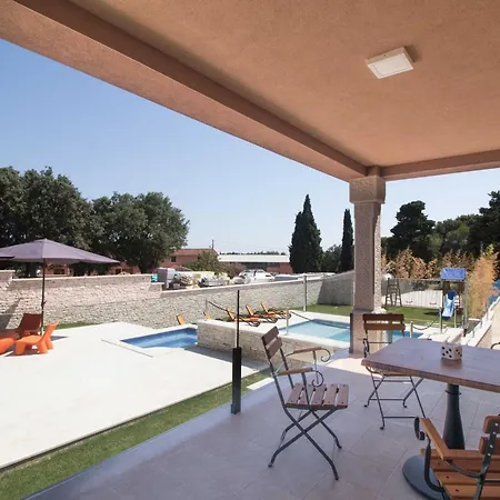 Luxurious Istra Kamen