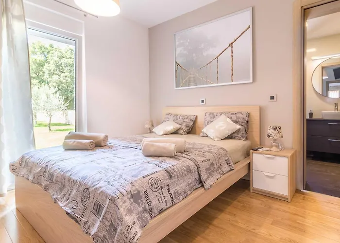 Luxurious Istra Kamen *