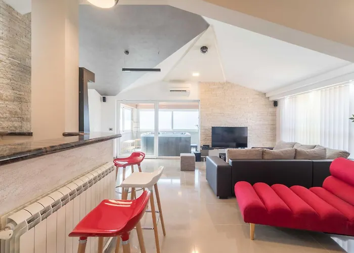 Luxurious Istra Kamen