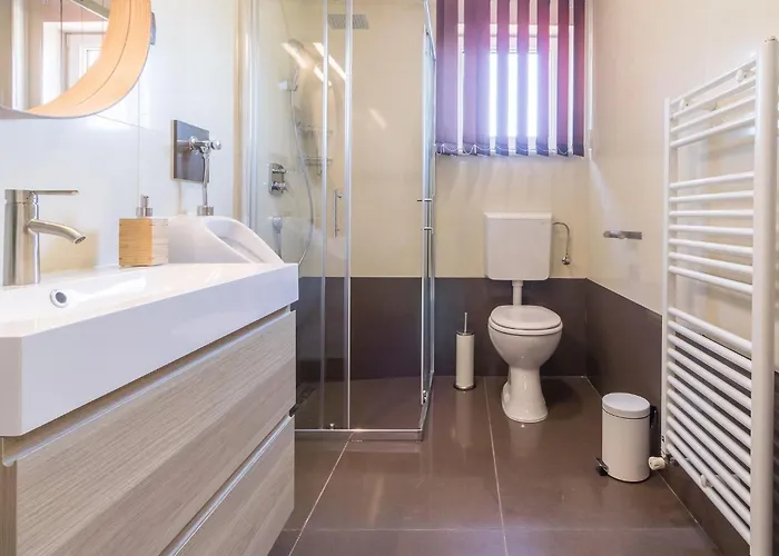 Luxurious Istra Kamen Vila Pula