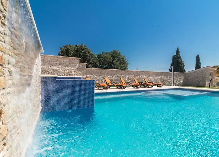 Luxurious Istra Kamen *