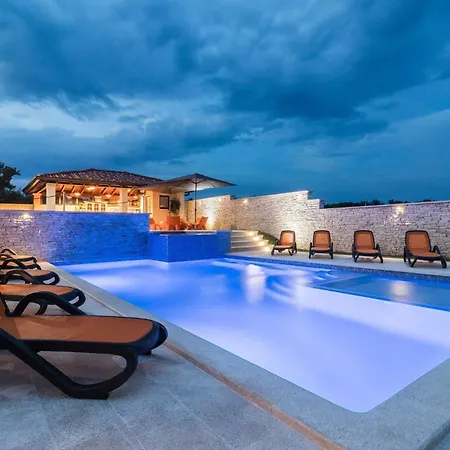 Luxurious Istra Kamen Villa