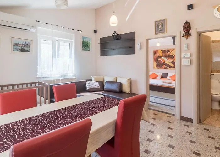 فيلة Luxurious Istra Kamen بولا
